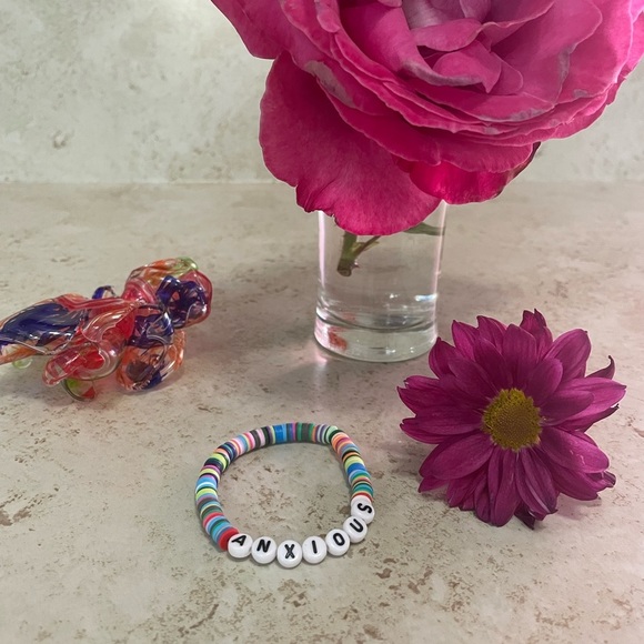 Colorful anxious stretchy bracelet - Picture 2 of 7